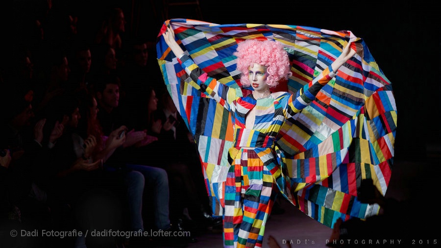 时尚设计师Bas Kosters：拓宽言论自由的边界